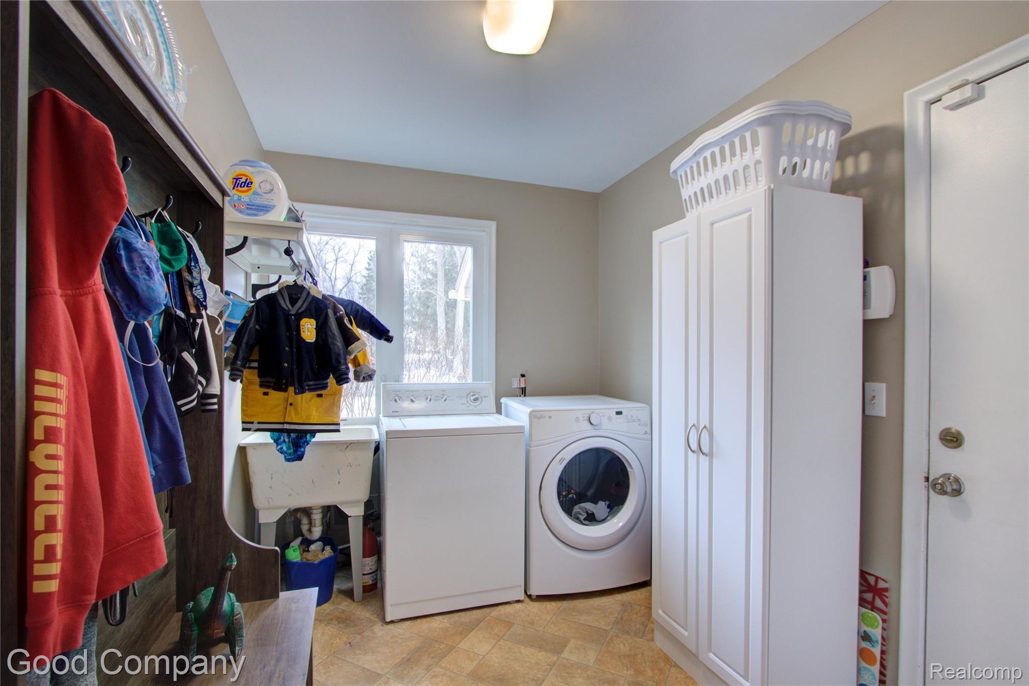 35190 Spring Hill Road Farmington, MI 48331 - Photo 23 of 53 35190 Spring Hill Rd. 24