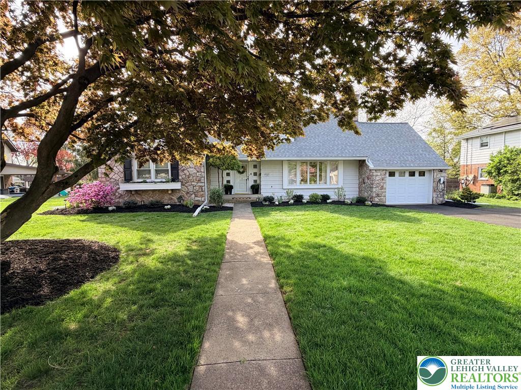 389 Barrett Road Emmaus, PA 18049 - Photo 2 of 35