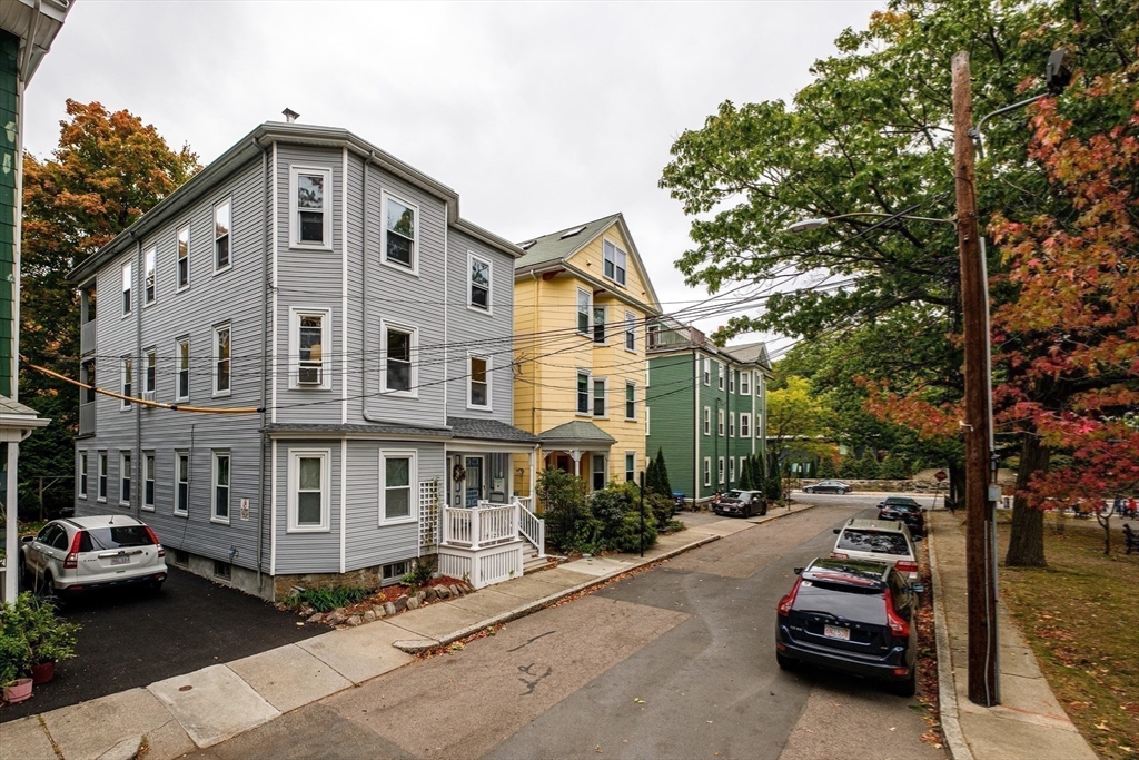 7 Mulford Street, Unit 3 Brookline, MA 02445 - Photo 15 of 27