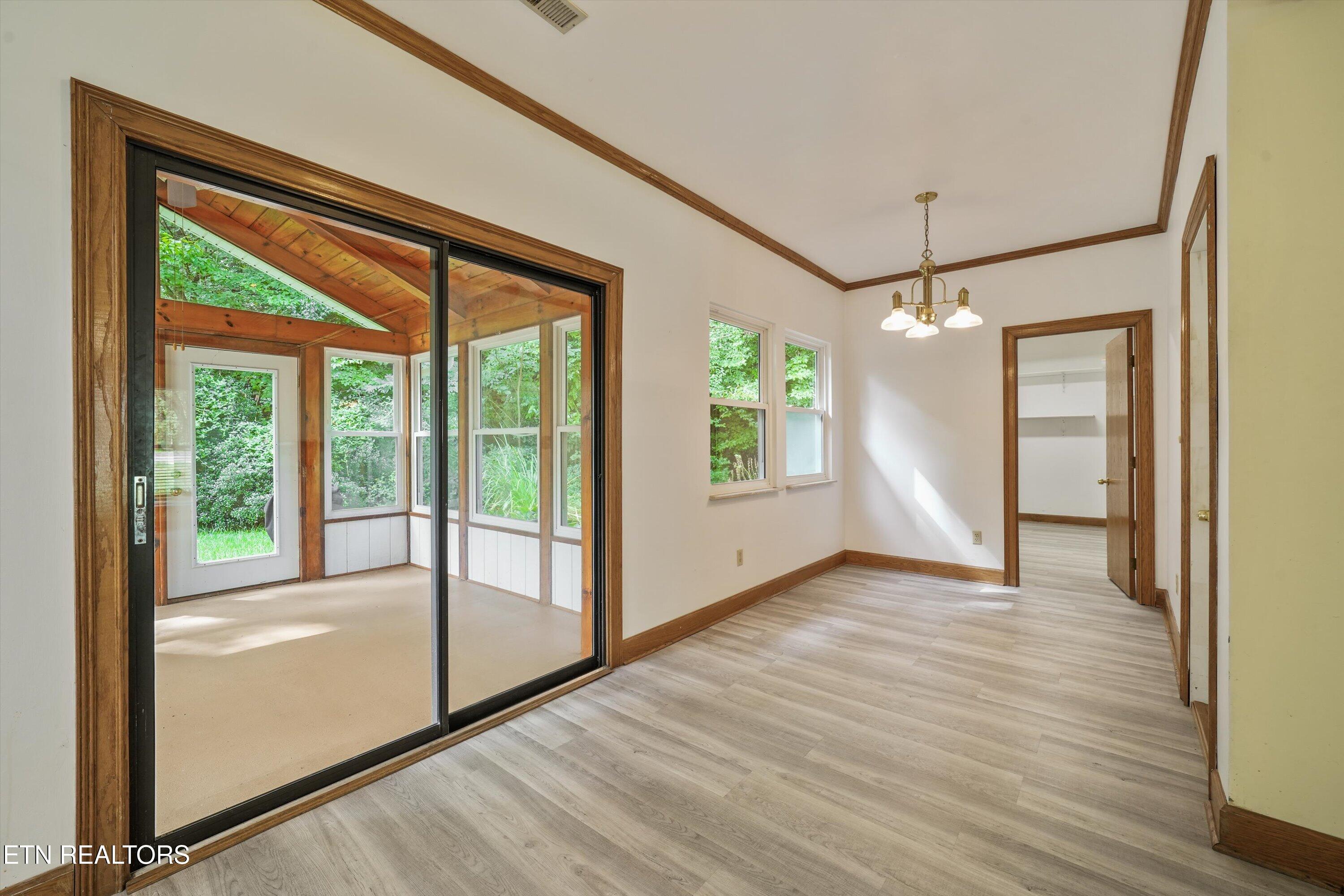 115 Graceland Road Oak Ridge, TN 37830 - Photo 16 of 51 17-115 Graceland Rd 08