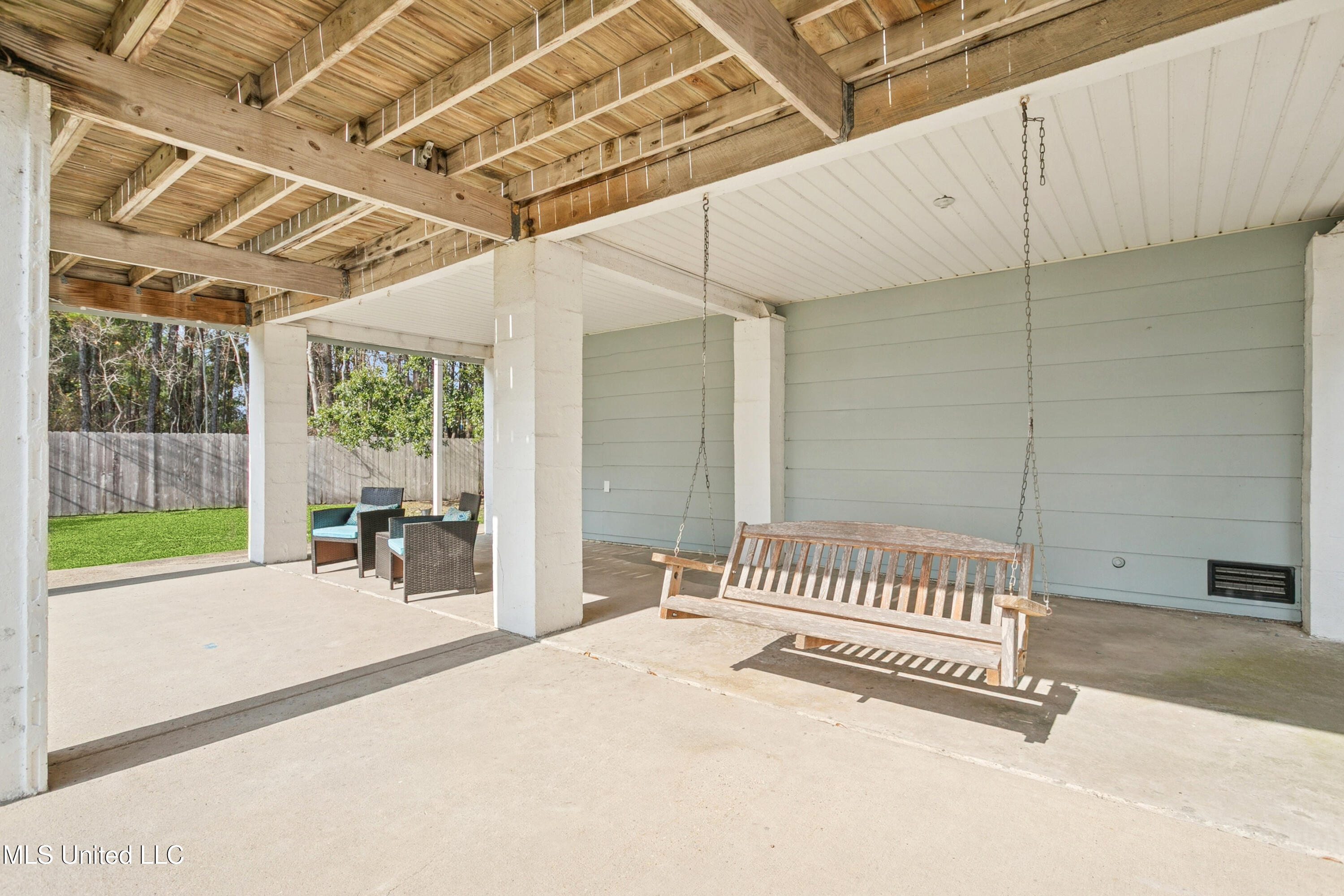 400 Garden Road Bay St. Louis, MS 39520 - Photo 17 of 18 04