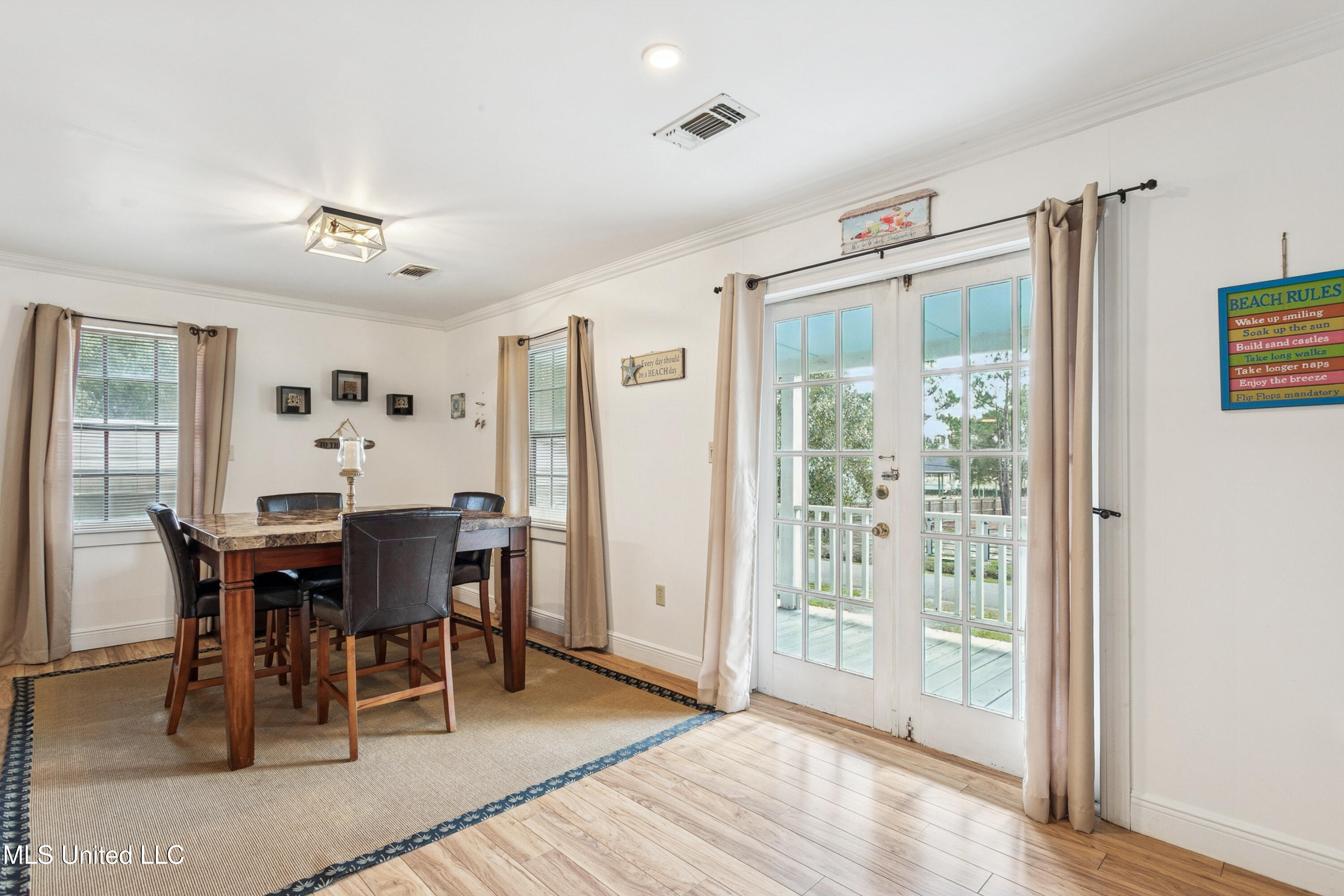 400 Garden Road Bay St. Louis, MS 39520 - Photo 7 of 18 05
