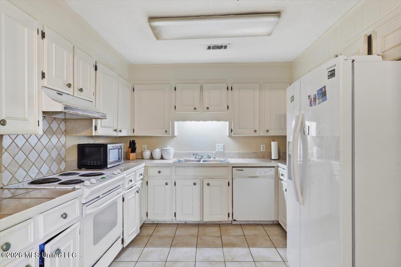 239 Walnut Ridge Street Ridgeland, MS 39157 - Photo 7 of 22 07-239 Walnut Ridge St _ Hometoursms.com