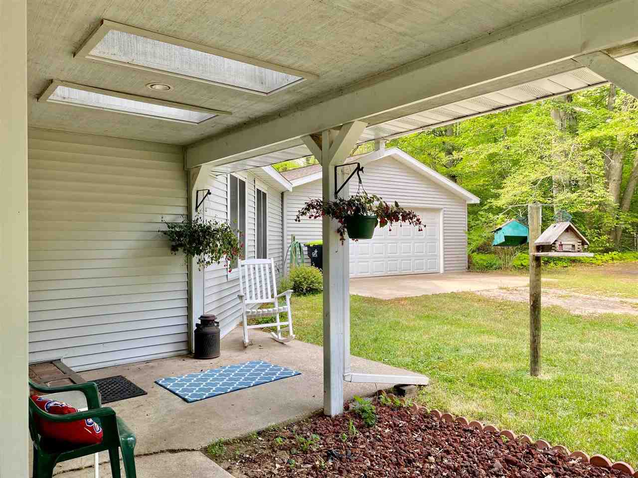 8800 Meredith Grade Road Harrison, MI 48625 - Photo 4 of 41