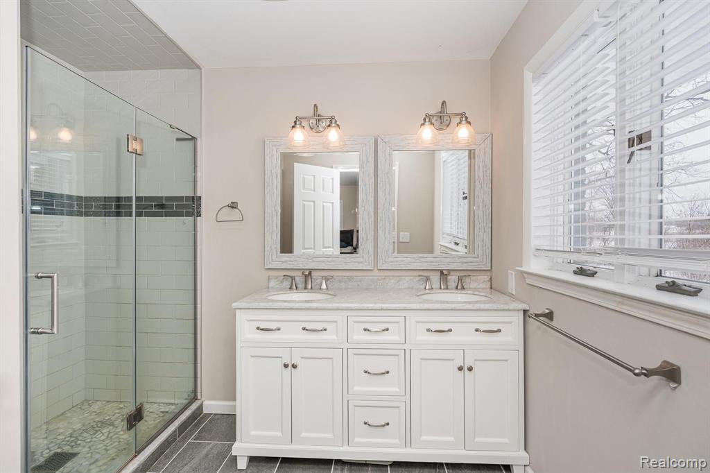 1495 North Rochester Road Rochester, MI 48307 - Photo 24 of 48