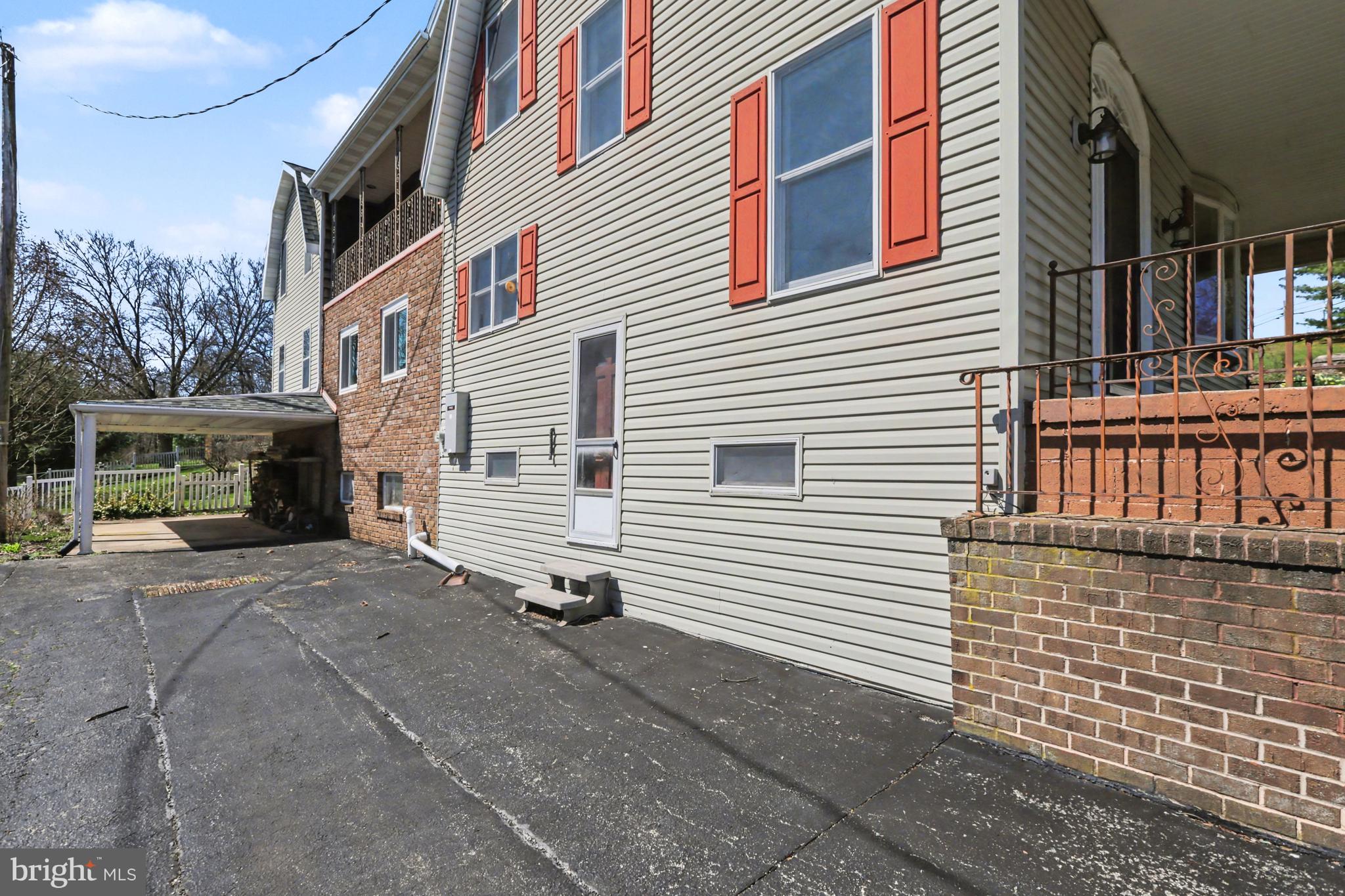 810 Copenhaffer Road York, PA 17404 - Photo 9 of 57