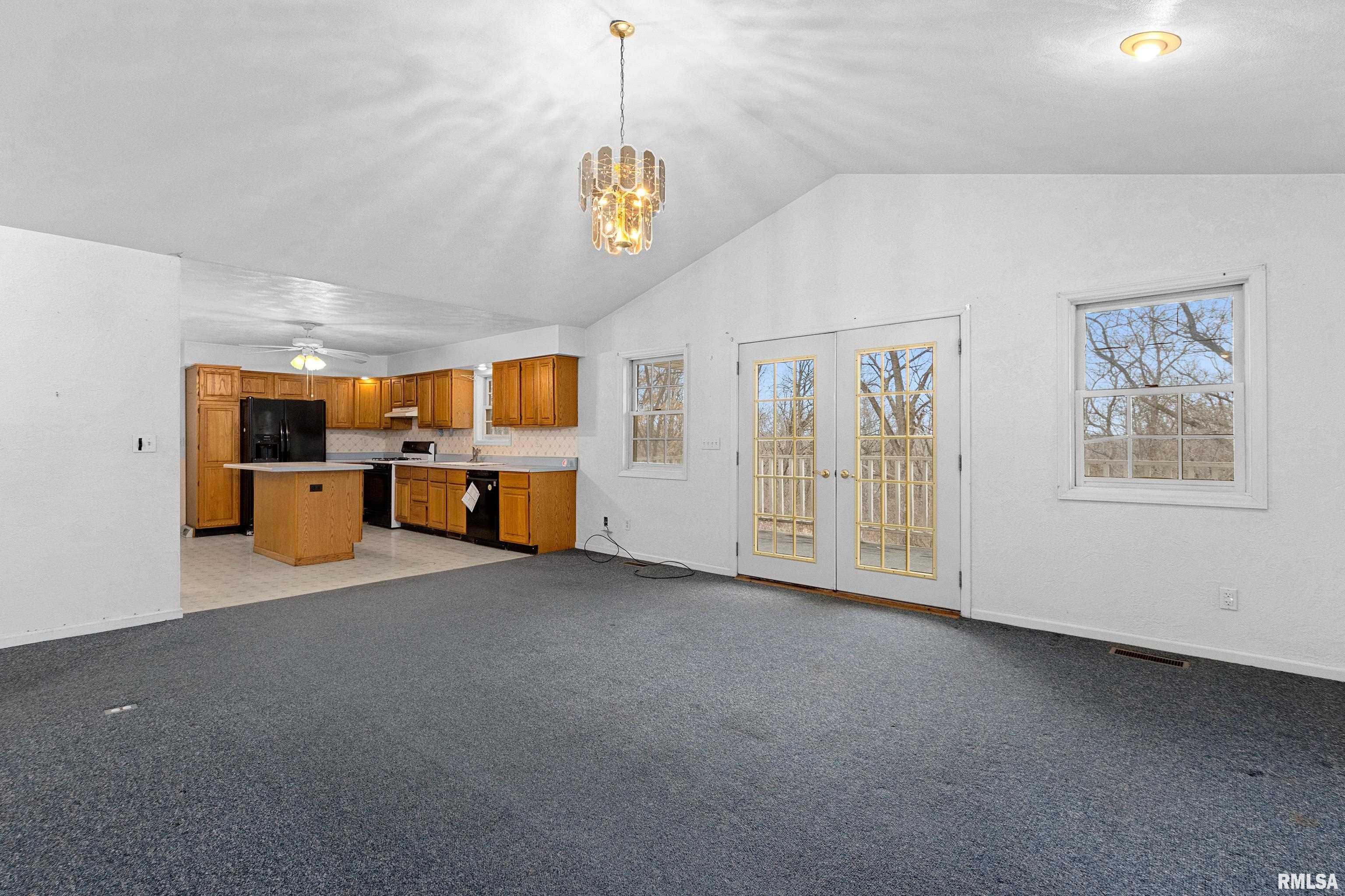 6921 West Lancaster Road Peoria, IL 61607 - Photo 11 of 70