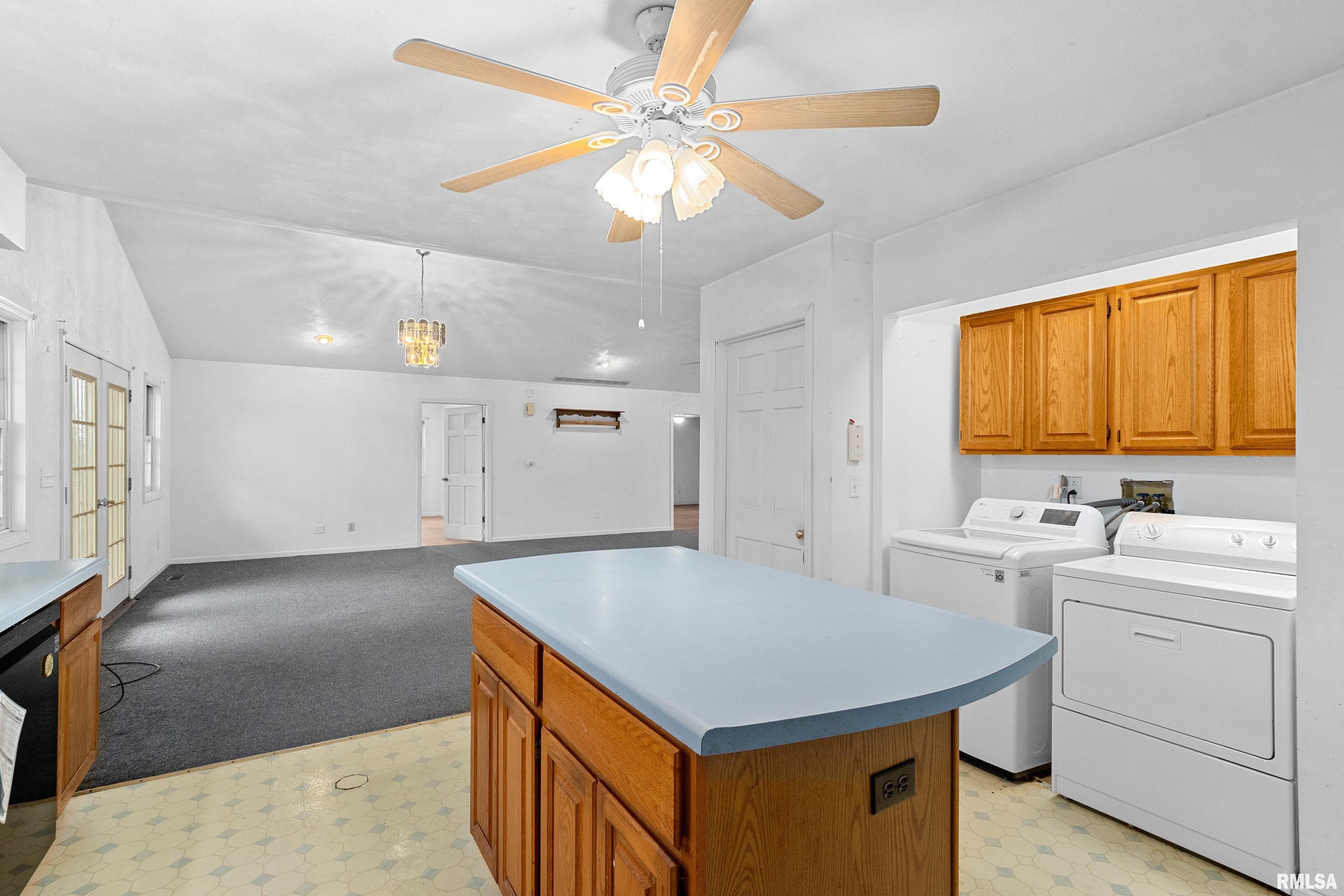 6921 West Lancaster Road Peoria, IL 61607 - Photo 17 of 70