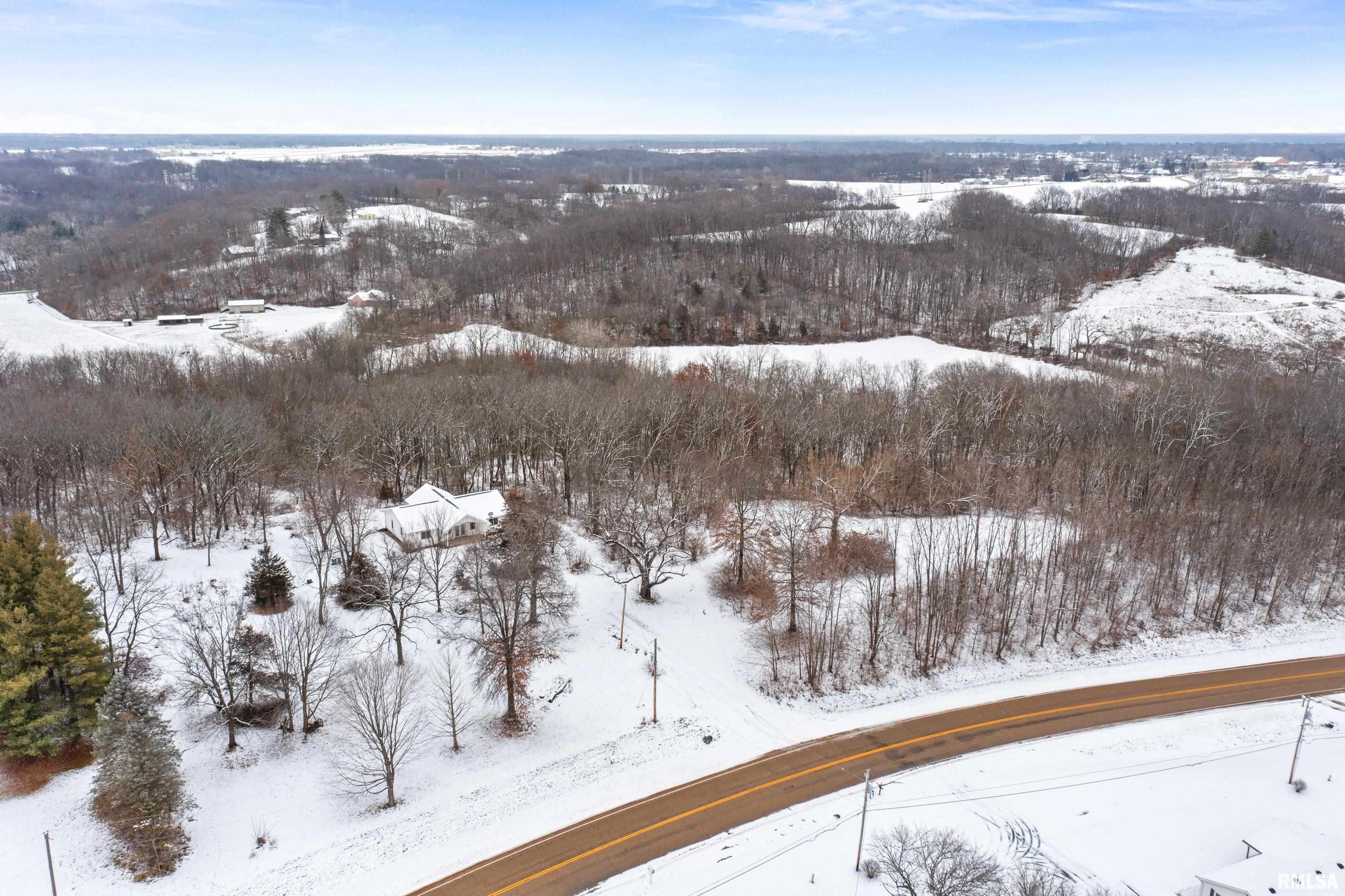 6921 West Lancaster Road Peoria, IL 61607 - Photo 2 of 70