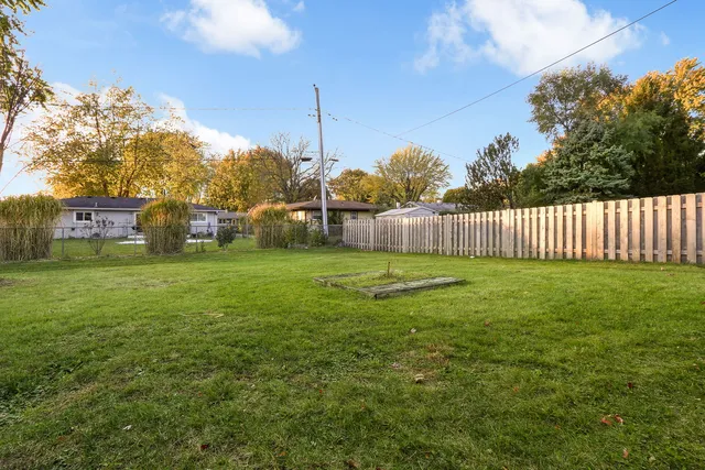 $384,000 | 10615 Mathew Street, Huntley, IL 60142