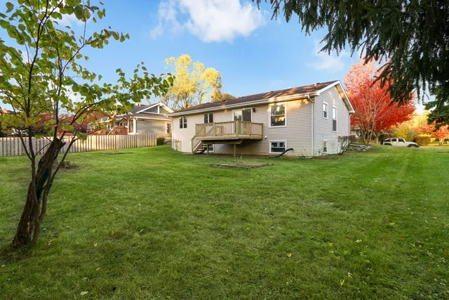 $384,000 | 10615 Mathew Street, Huntley, IL 60142