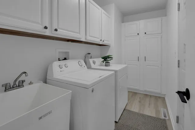 $384,000 | 10615 Mathew Street, Huntley, IL 60142