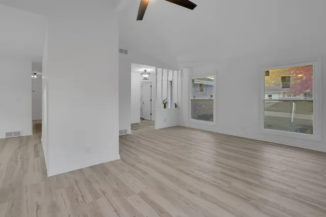 $384,000 | 10615 Mathew Street, Huntley, IL 60142