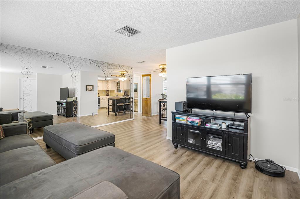 4415 Royal Oak Lane New Port Richey, FL 34653 - Photo 13 of 48