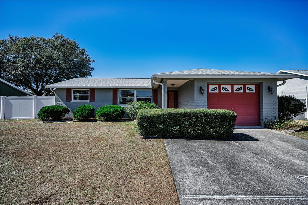 4415 Royal Oak Lane New Port Richey, FL 34653 - Photo 5 of 48