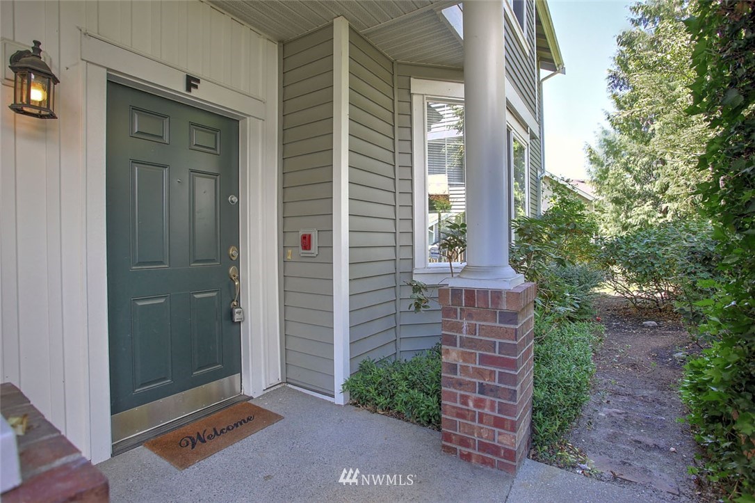5025 Davis Place South, Unit F Renton, WA 98055 - Photo 2 of 25