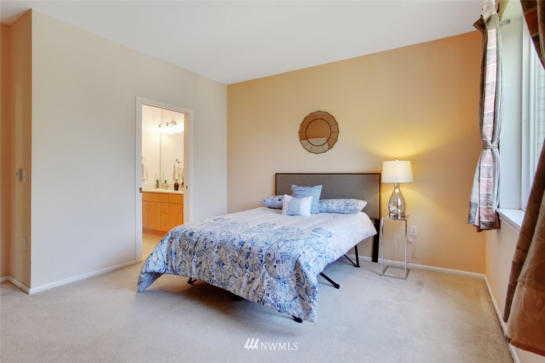 5025 Davis Place South, Unit F Renton, WA 98055 - Photo 14 of 25