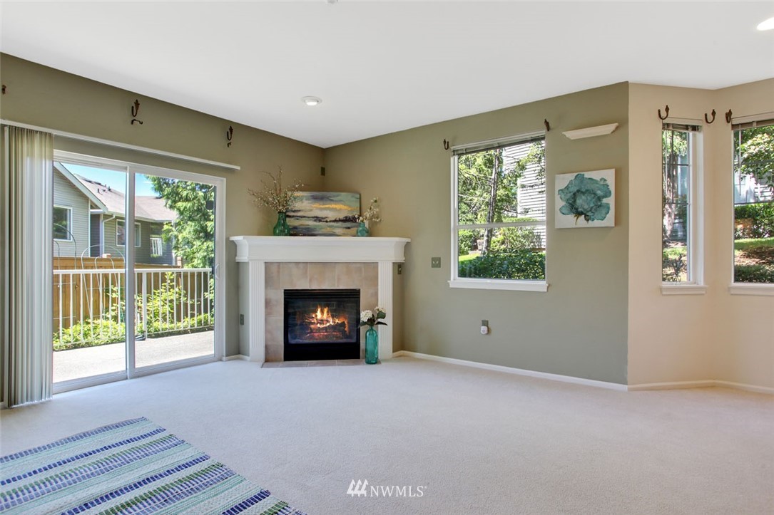 5025 Davis Place South, Unit F Renton, WA 98055 - Photo 6 of 25