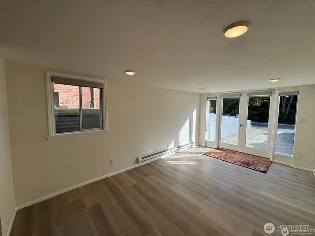 $1,650 | 10503 23rd Avenue Northeast, Unit B, Seattle, WA 98125