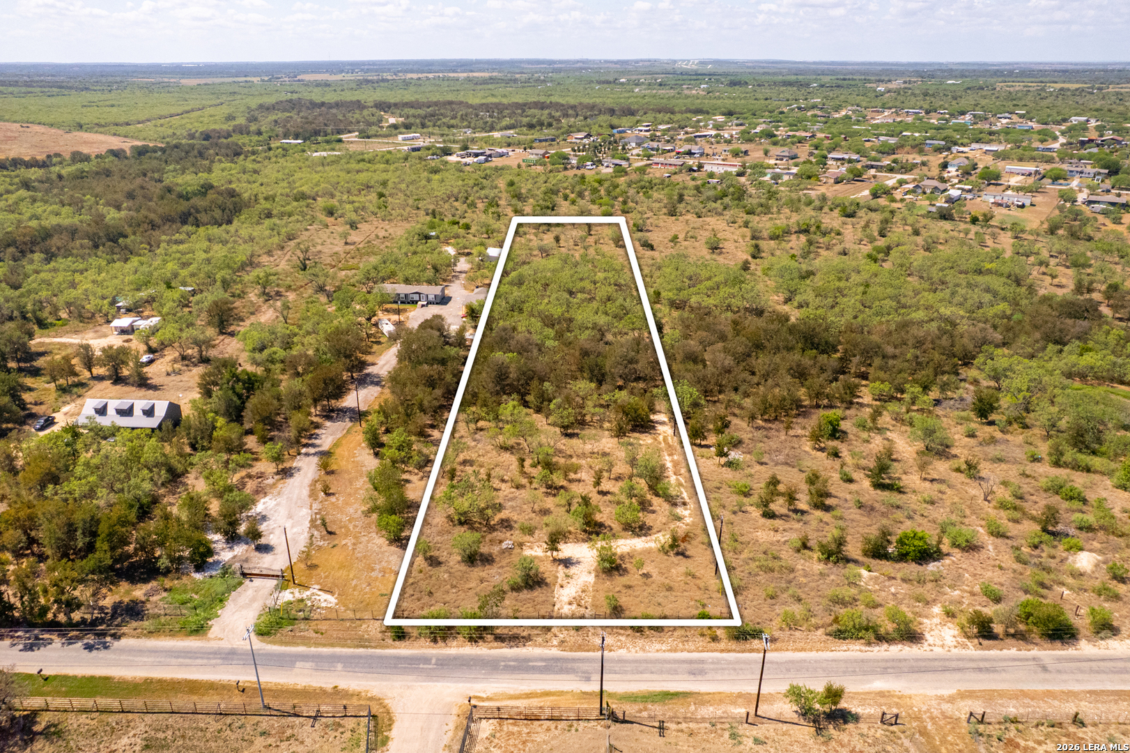 3915 Barth Road Lockhart, TX 78644 - Photo 3 of 20 Gallery Image 3