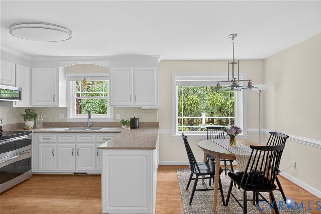 5710 Oak Knoll Road Midlothian, VA 23112 - Photo 20 of 66 LVP floors are durable and easy to clean