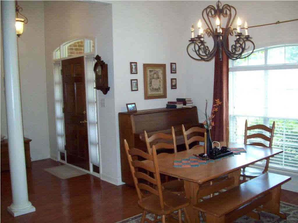 303 River Ridge Cove Brandon, MS 39047 - Photo 3 of 26 Dining & Entry
