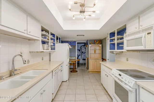 $2,800 | 1825 Minutemen Causeway, Unit 105, Cocoa Beach, FL 32931