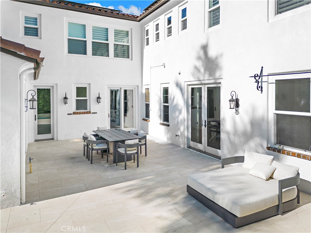 8 Kane Lane Ladera Ranch, CA 92694 - Photo 43 of 49 a view of a lobby with furniture