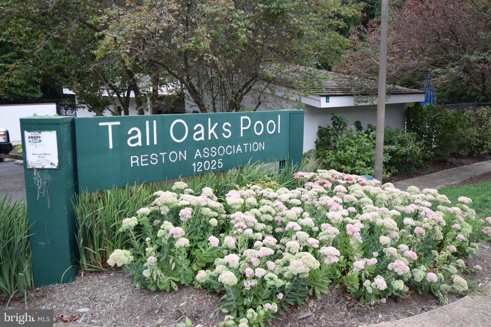 1641 Parkcrest Circle, Unit 101 Reston, VA 20190 - Photo 20 of 37 Tall Oaks Pool