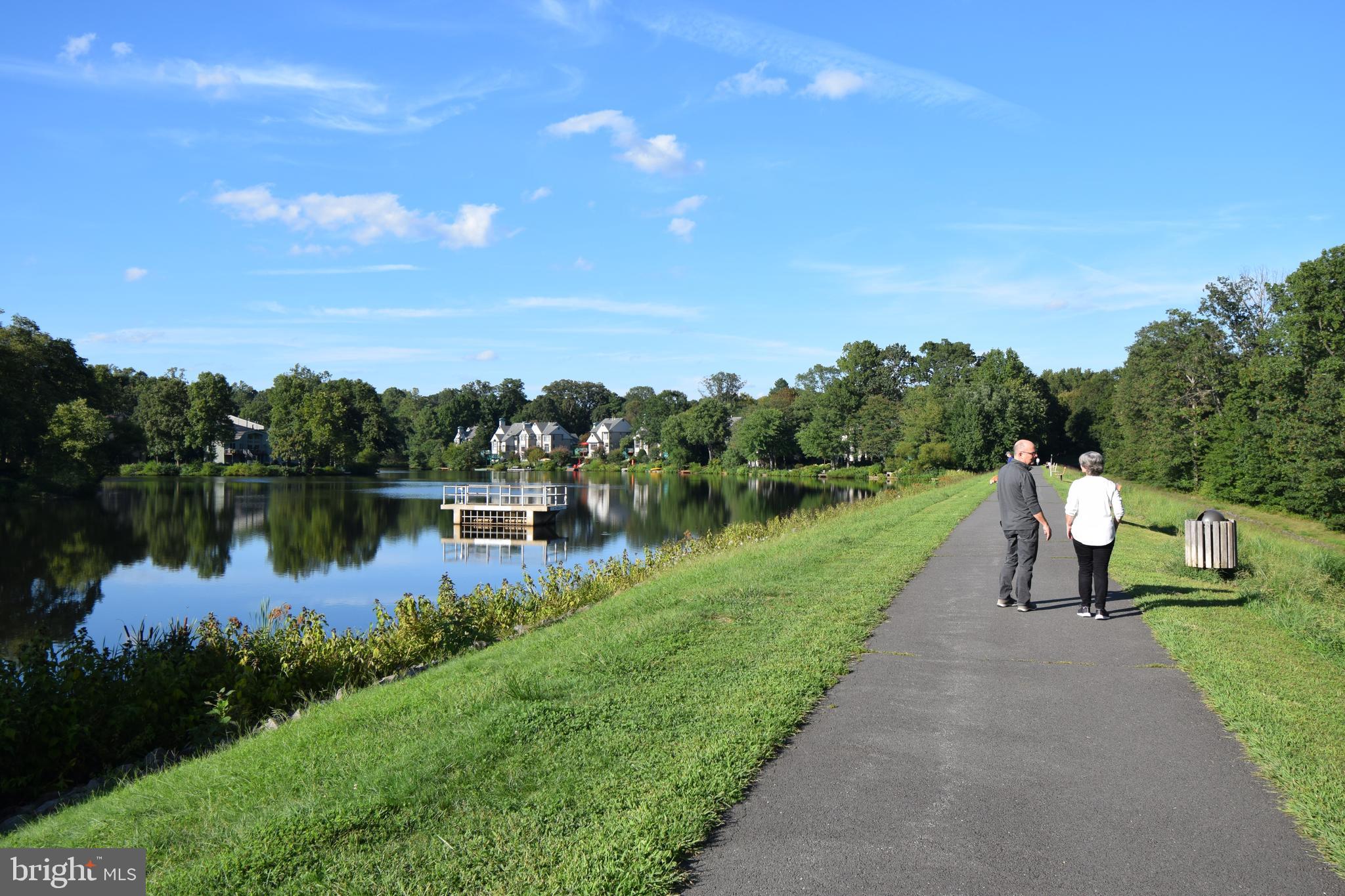 1641 Parkcrest Circle, Unit 101 Reston, VA 20190 - Photo 25 of 37 Path by Lake Newport