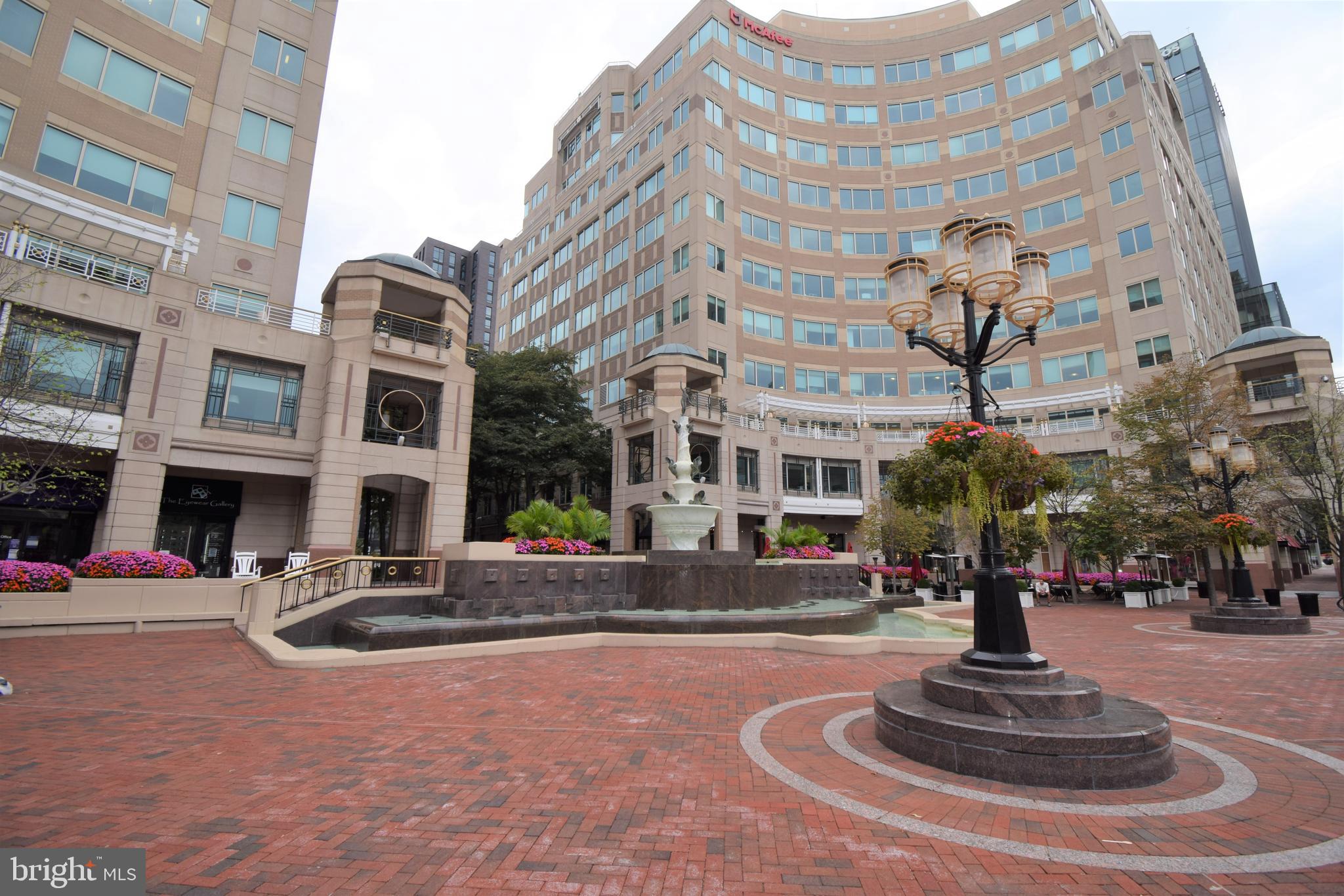 1641 Parkcrest Circle, Unit 101 Reston, VA 20190 - Photo 28 of 37 Fountain at Reston Town Center