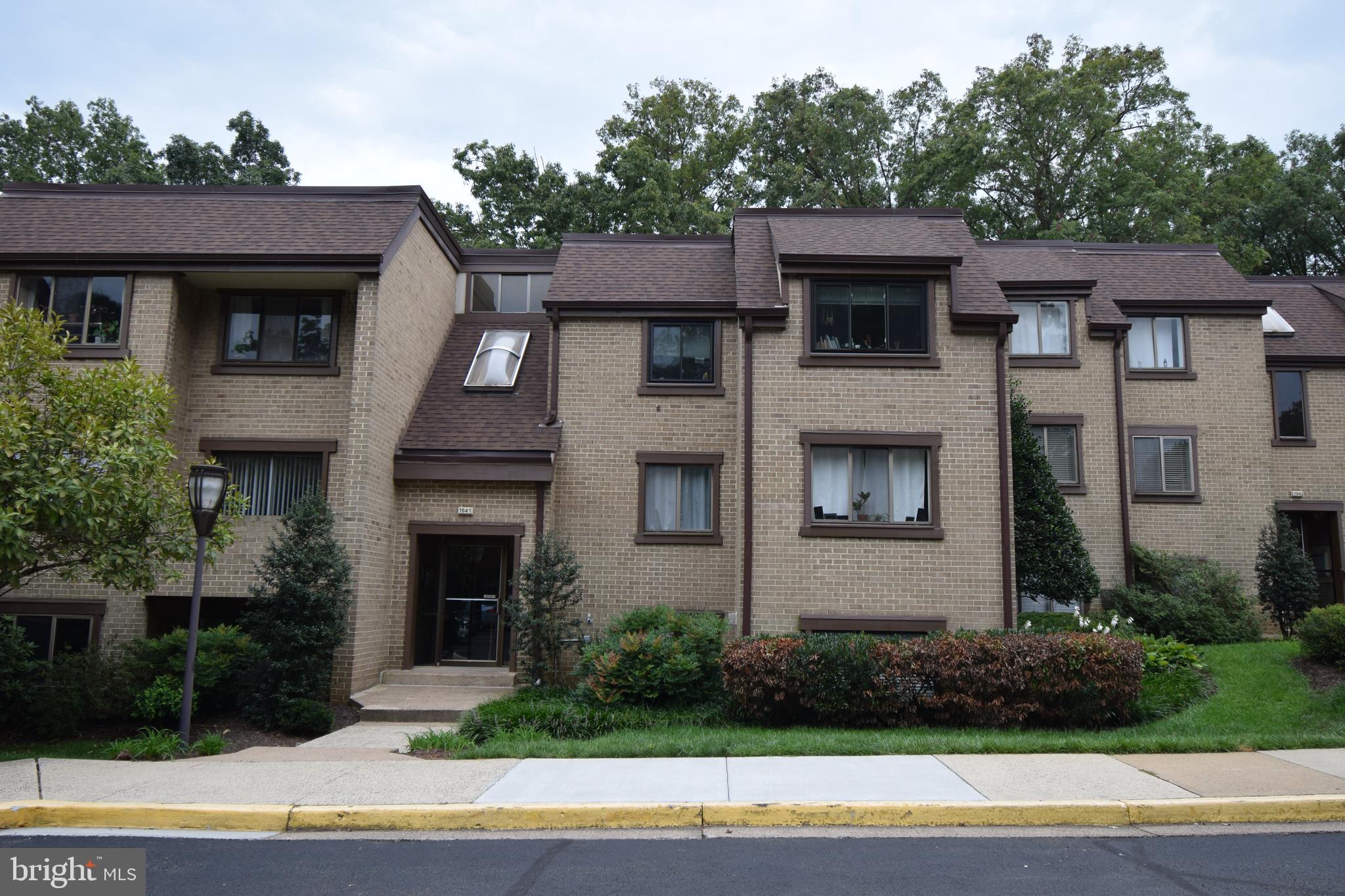 1641 Parkcrest Circle, Unit 101 Reston, VA 20190 - Photo 37 of 37 1641 Parkcrest Circle 101