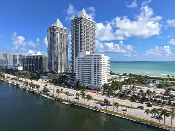$4,200 | 4747 Collins Avenue, Unit 510, Miami Beach, FL 33140
