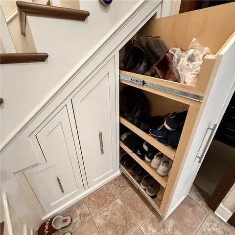 $619,000 | 25225 Ave Dorena, Newhall, CA 91321