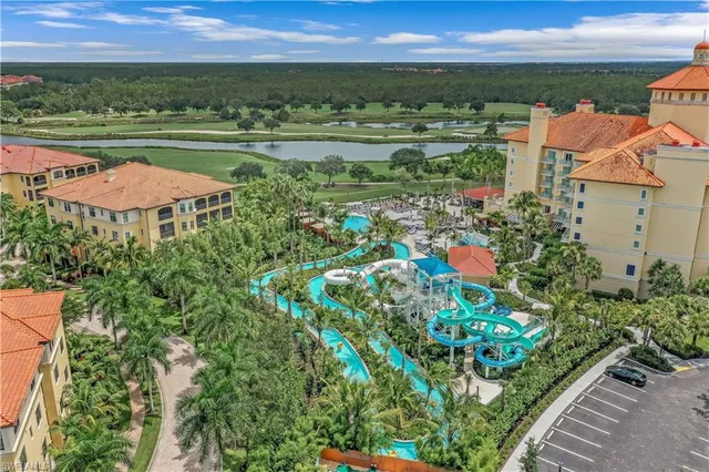view of outdoor space with city view