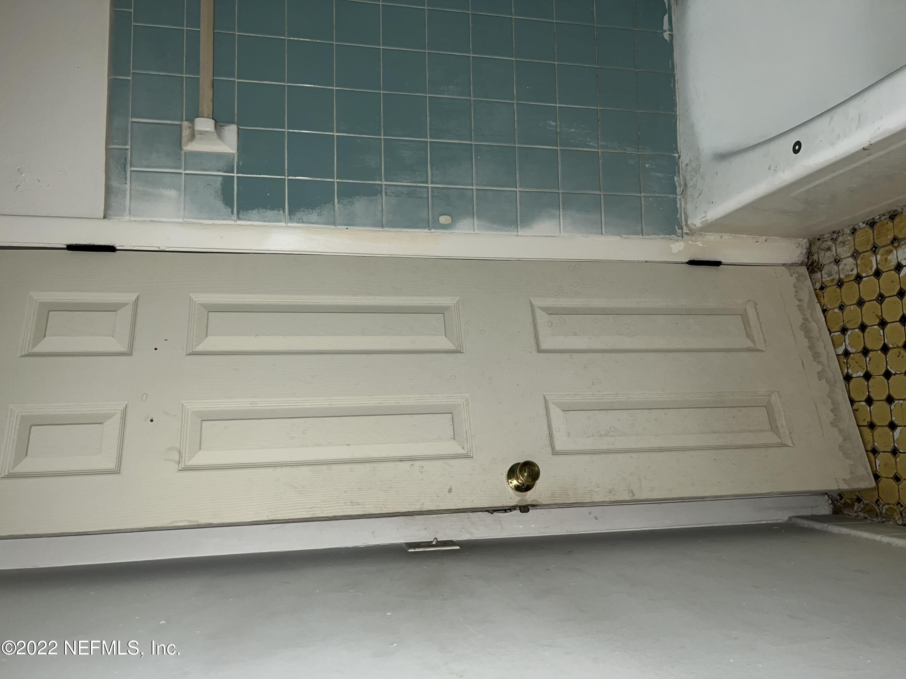 4423 Moncrief Road Jacksonville, FL 32209 - Photo 23 of 47 a view of a closet