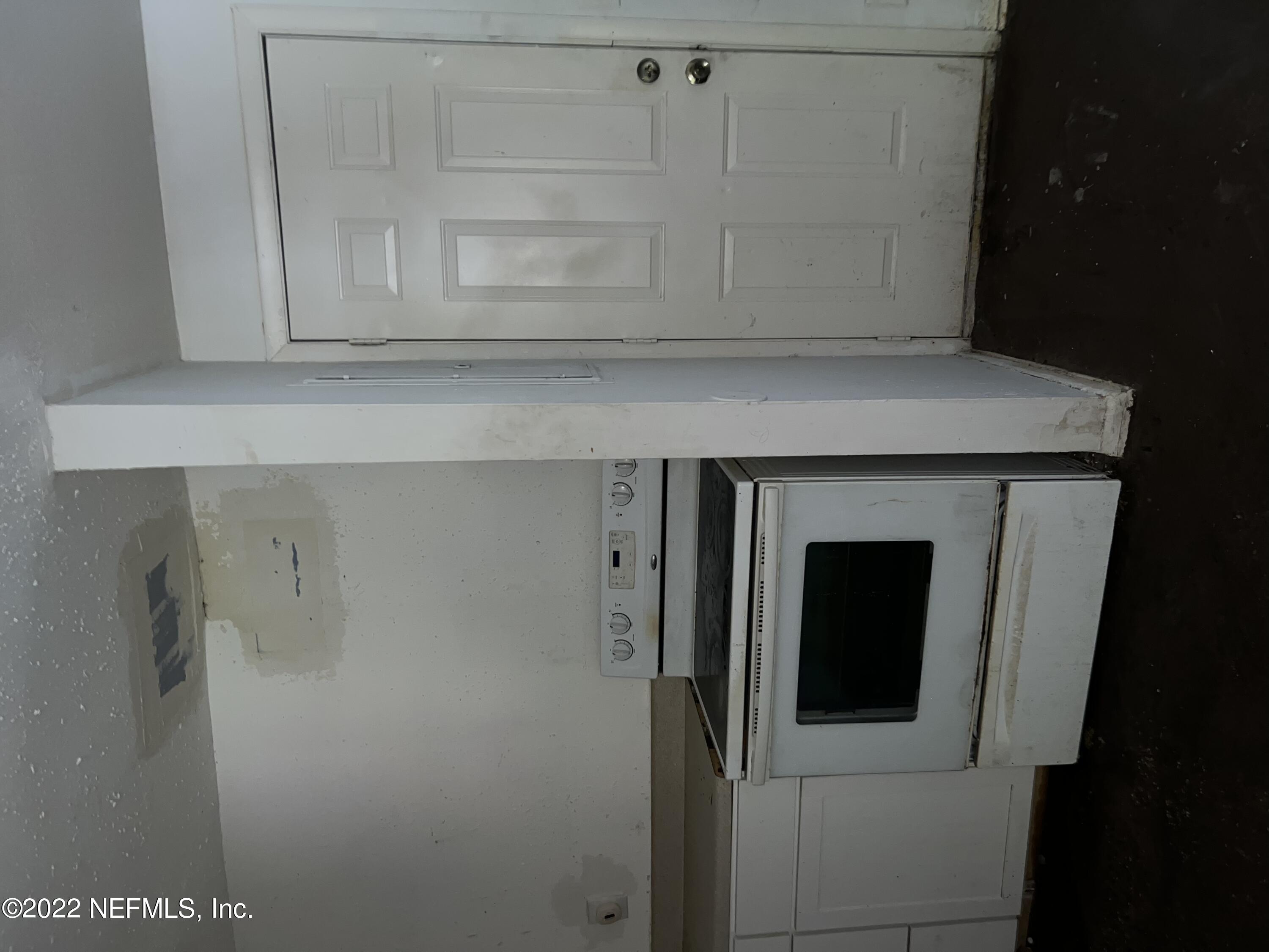 4423 Moncrief Road Jacksonville, FL 32209 - Photo 6 of 47 D4E2F1BA-5982-4C67-B862-1574A8ACA3DD