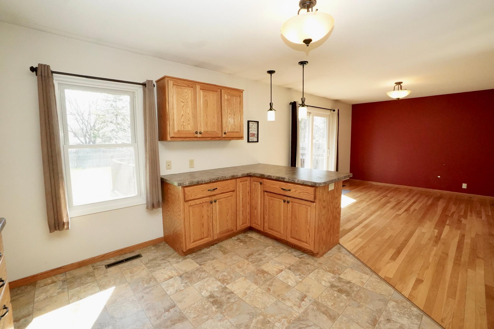 1001 16th Street Southwest Willmar, MN 56201 - Photo 16 of 37
