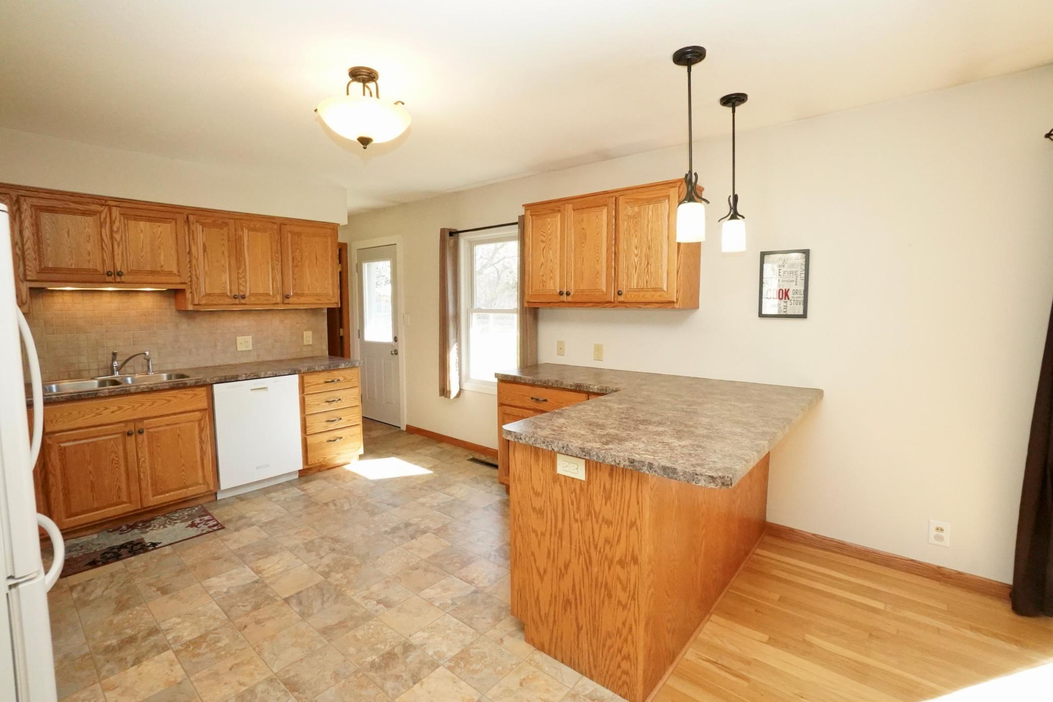 1001 16th Street Southwest Willmar, MN 56201 - Photo 19 of 37