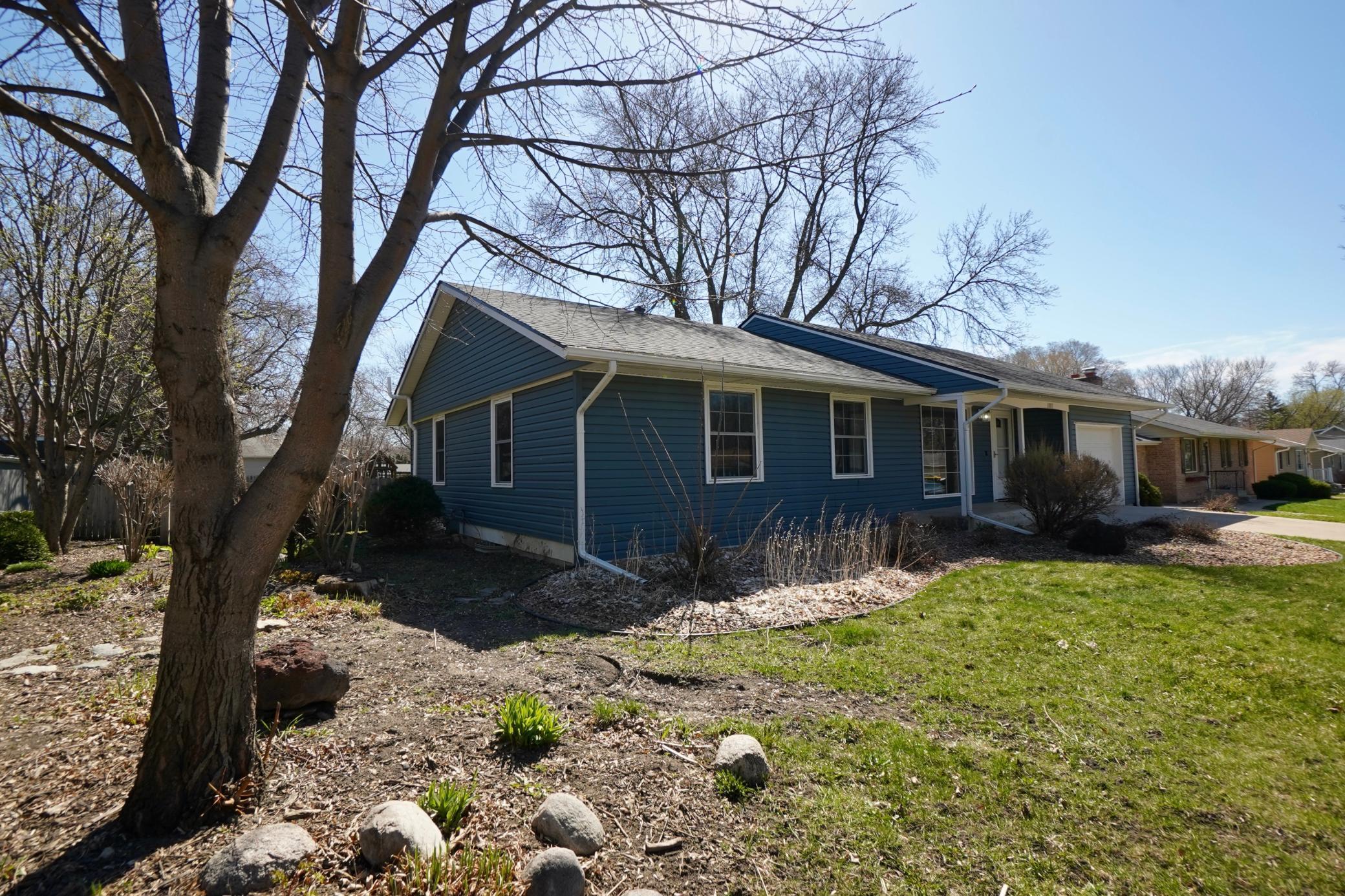 1001 16th Street Southwest Willmar, MN 56201 - Photo 2 of 37