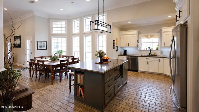 $499,900 | 1195 Eleanor Drive, McComb, MS 39648