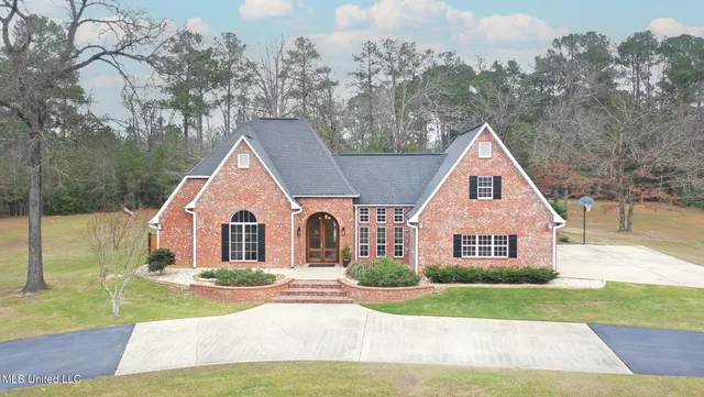 $499,900 | 1195 Eleanor Drive, McComb, MS 39648