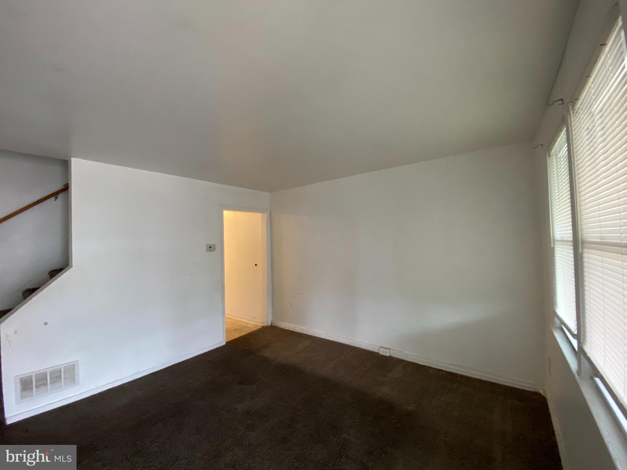 322 Sollers Point Road Baltimore, MD 21222 - Photo 2 of 5