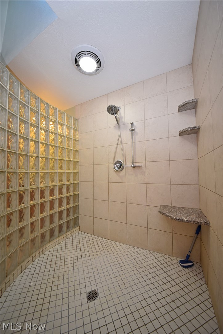 2447 Wilbur Road Medina, OH 44256 - Photo 15 of 24 Gallery Image 15