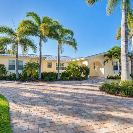 $980,000 | 1023 Northwest Spruce Ridge Drive, Stuart, FL 34994