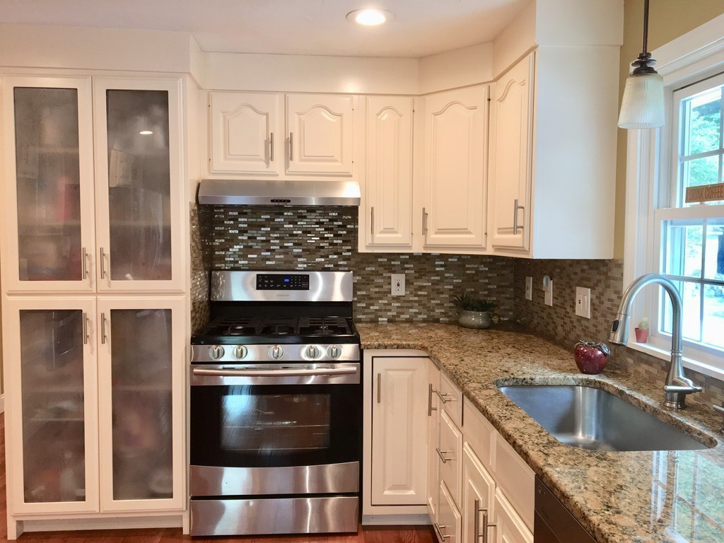 69 Chase Road Marlborough, MA 01752 - Photo 8 of 25 Gallery Image 8