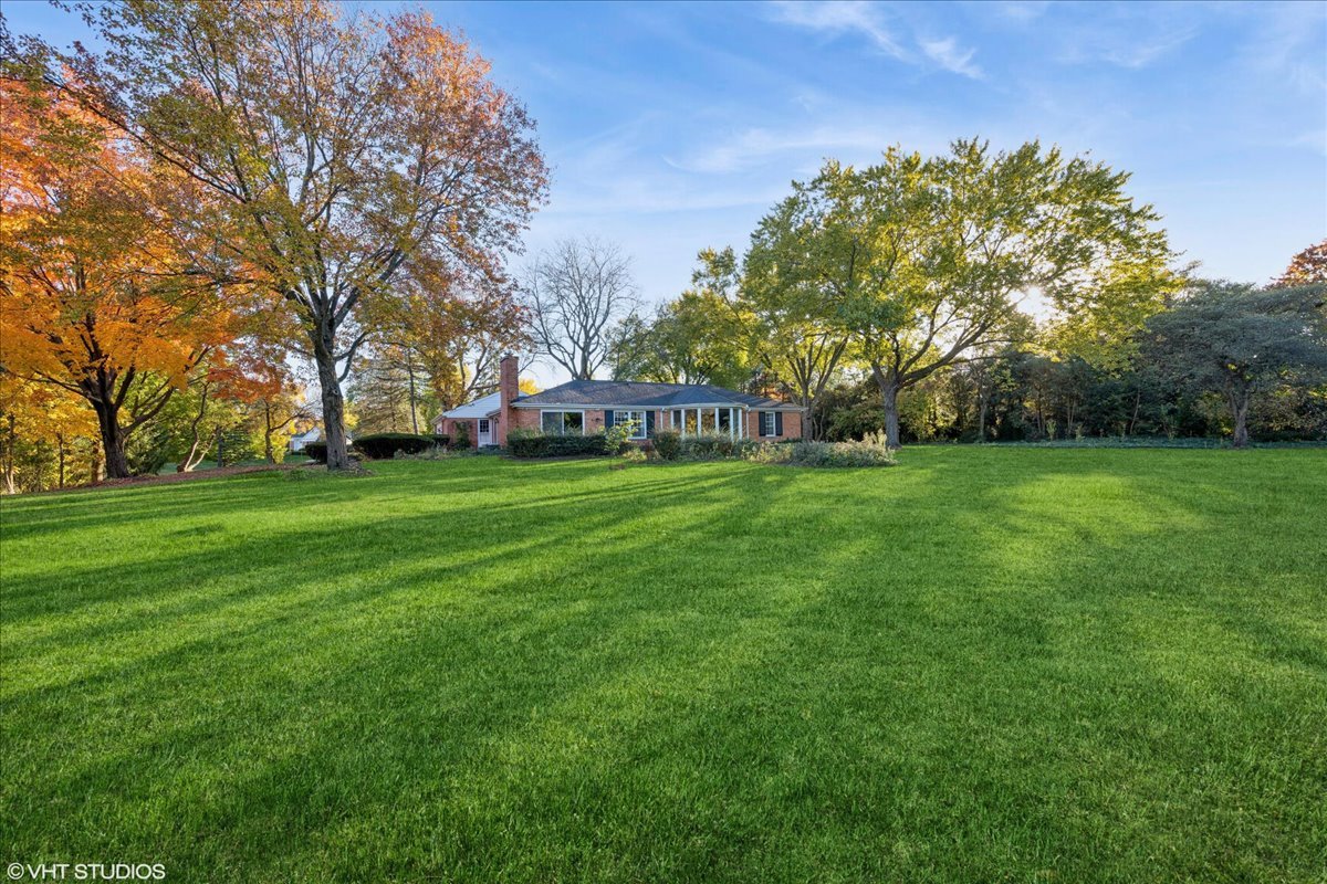 1680 Pheasant Trail Inverness, IL 60067 - Photo 2 of 42 Gallery Image 2