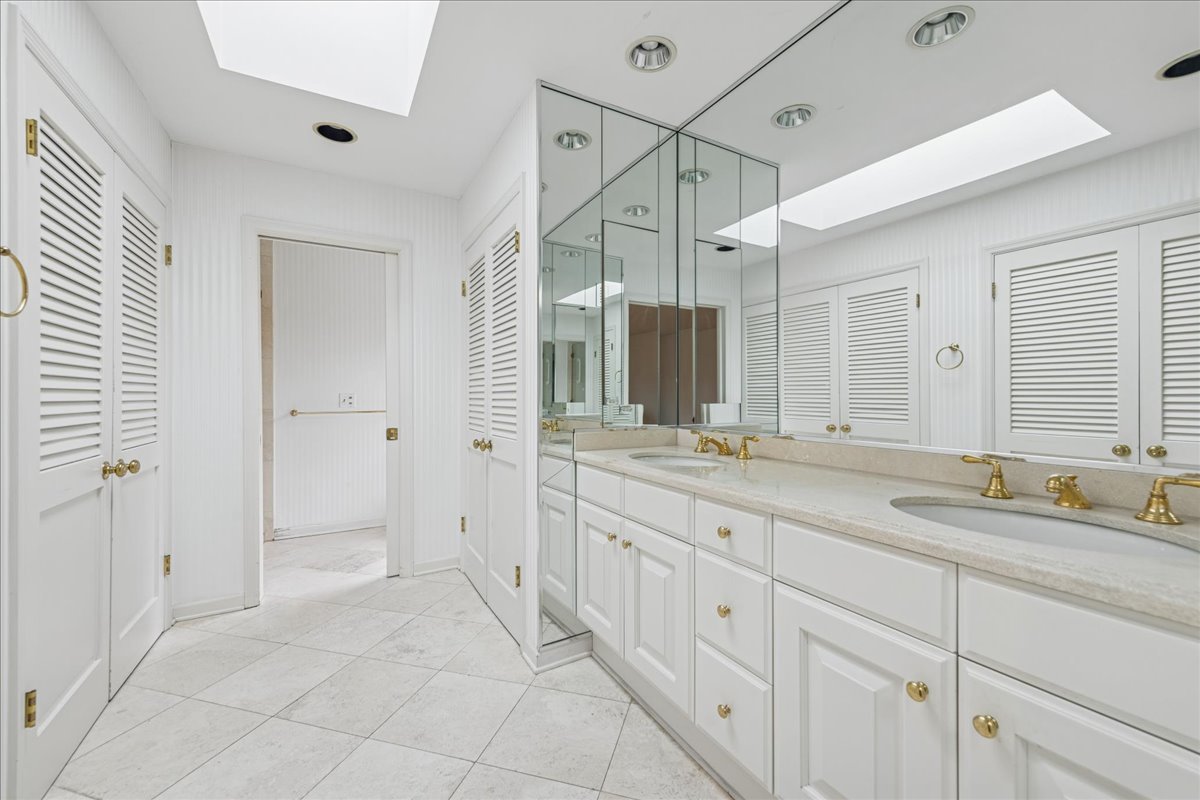 1680 Pheasant Trail Inverness, IL 60067 - Photo 21 of 42 Gallery Image 21