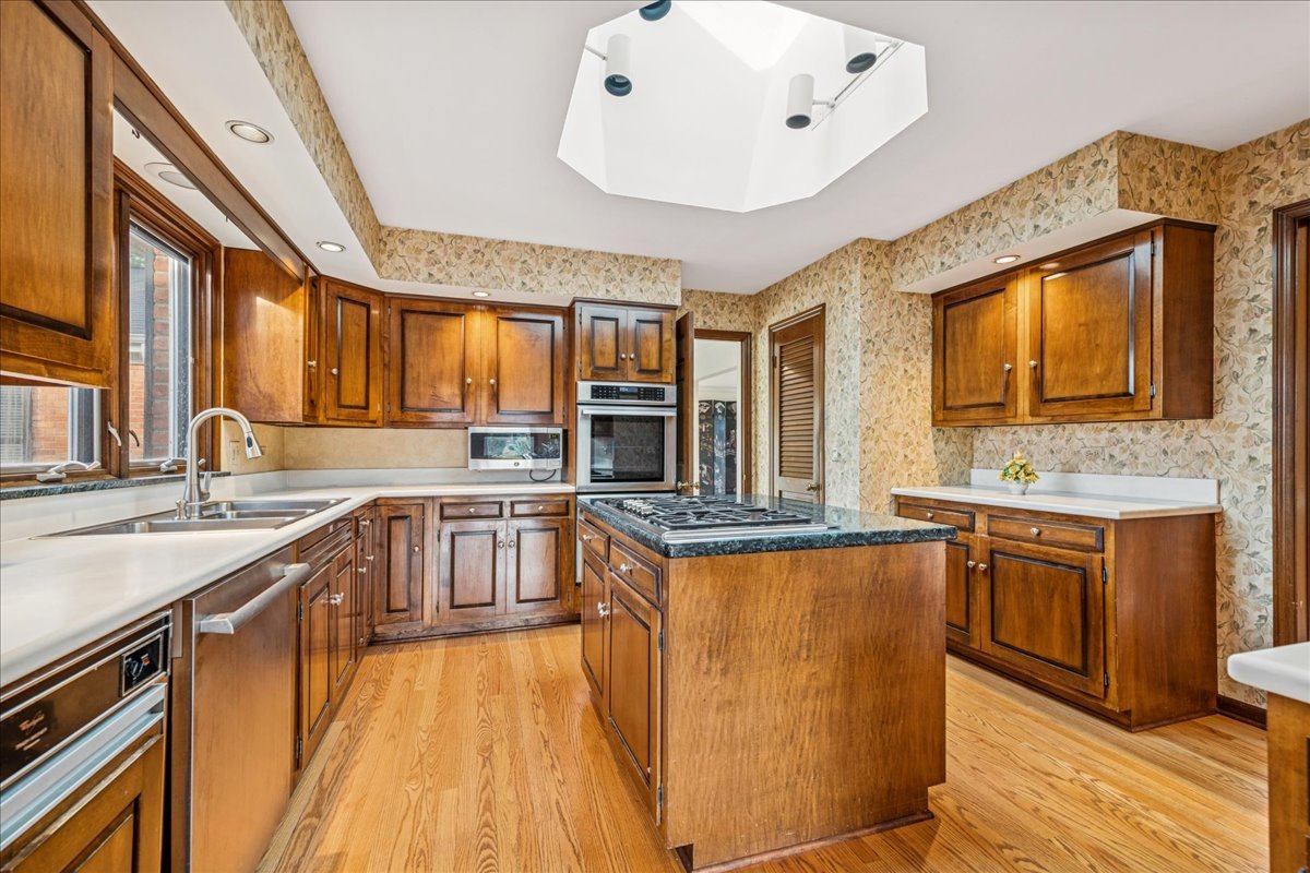 1680 Pheasant Trail Inverness, IL 60067 - Photo 10 of 42 Gallery Image 10