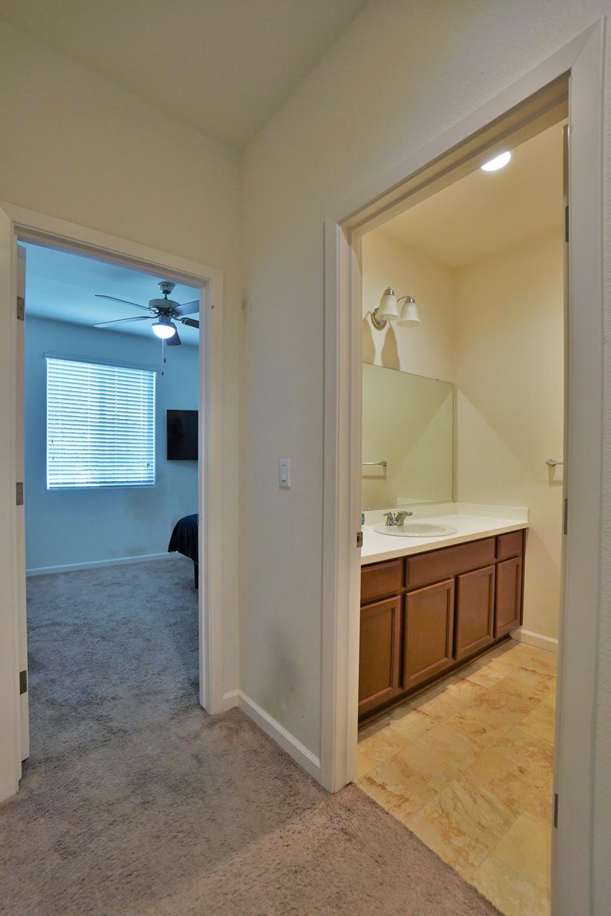 559 Ivory Street Lemoore, CA 93245 - Photo 10 of 59